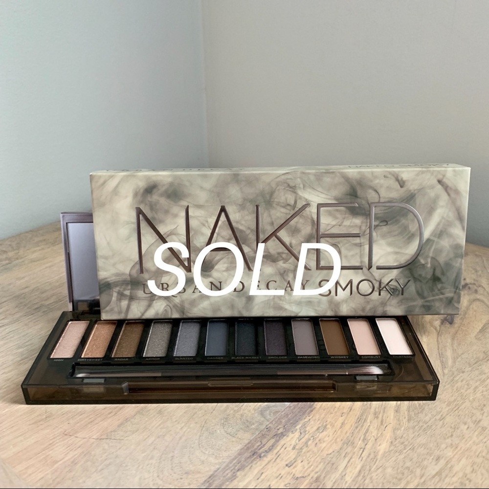 Urban Decay Naked Smoky Eyeshadow Palette NIB